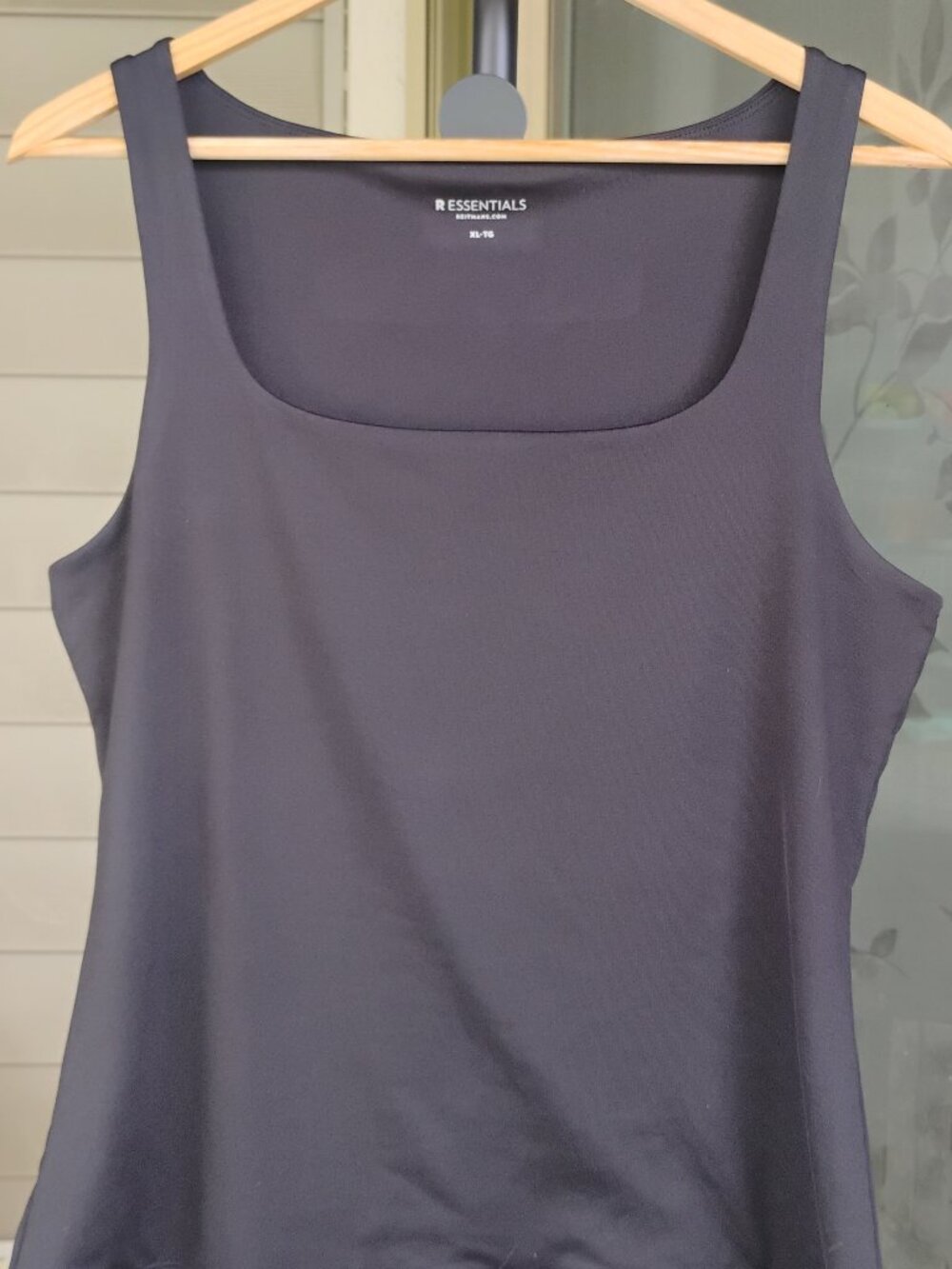 Reitmans R Essentials Black Tank Top Cami Square Neckline Size XL - Picture 1 of 3